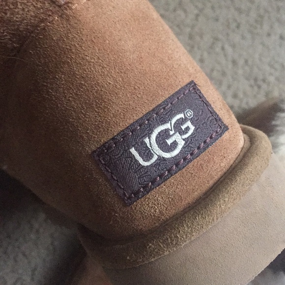 Ugg boots - Picture 2 of 4